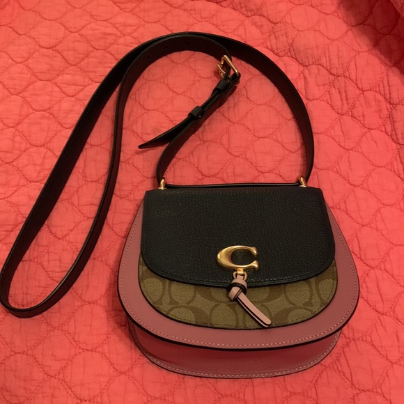 BRAND NEW!! COACH REMI SADDLE BAG!! GREAT VALUE!!! - Picture 3 of 16